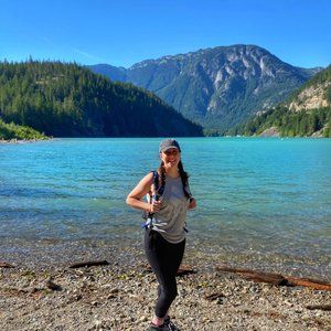 Meet your Posher, Becca